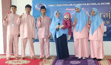 BERKISAH MELALUI BONEKA TANGAN UNTUK MEMUPUK IMAN DI ERA MODERN, APAKAH BISA?